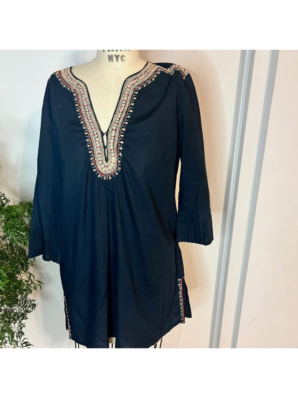 ROBERT GRAHAM Embroidered Women's Navy Cotton Tunic Size Large‎